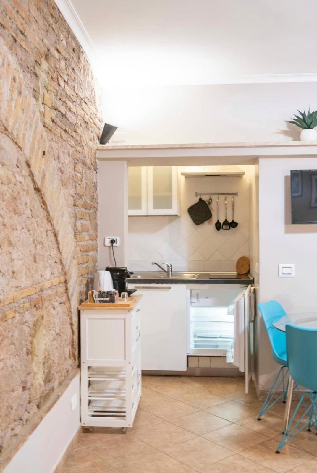 - 1 Floor Apartment *